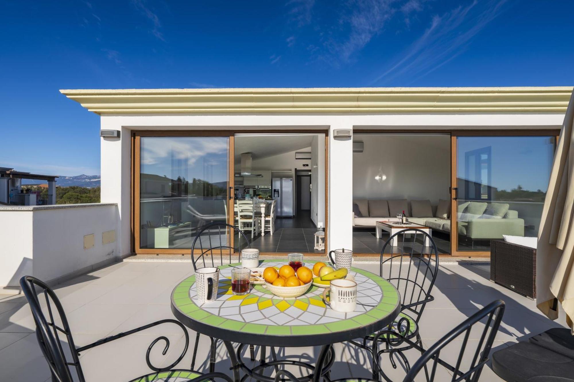 Lighthouse Holiday Home 아르바탁스 외부 사진